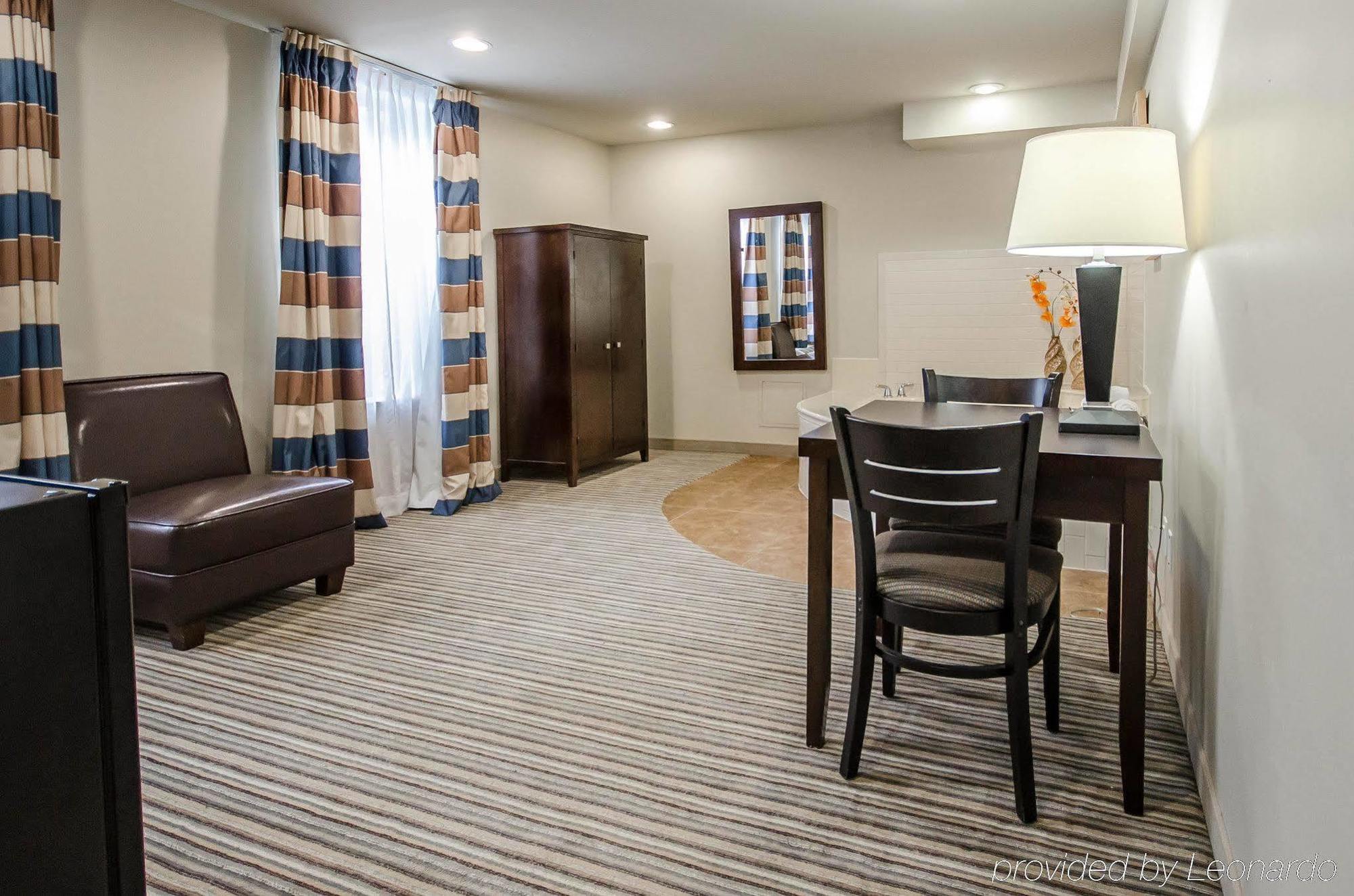Surestay Plus By Best Western Corydon Exterior photo